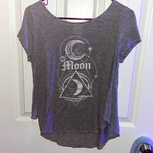 Hummingbird brand size M gray short sleeve w black stripes